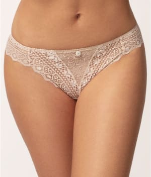 Cassiopee Thong: undefined