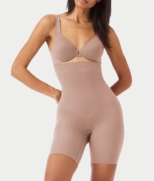 Everyday Seamless Shaping High-Waist Mid-Thigh Shaper: undefined