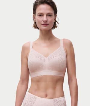Norah Travel Wire-Free Bra: undefined