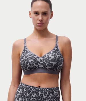 C Magnifique Wire-Free Minimizer Bra: undefined