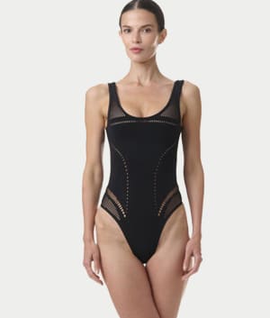 Zone One-Piece: undefined