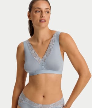 Cotton Delight Lace Trim Cotton Soft Cup Bra: undefined