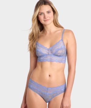 Lace Kiss Hipster: undefined