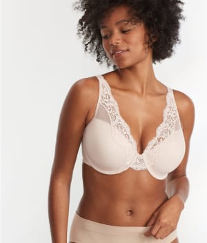 One Smooth U Light Lift Lace Bra: undefined