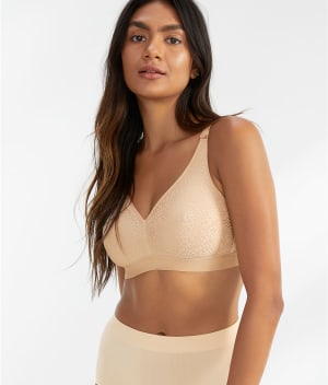 C Magnifique Wire-Free Minimizer Bra: undefined