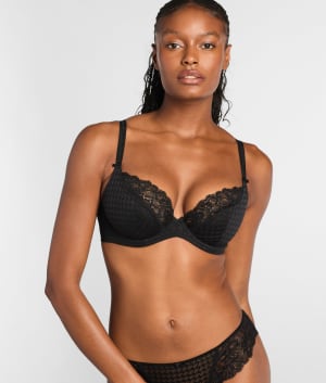 Envy Plunge Stretch Lace Bra: undefined