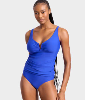 V Front Underwire Tankini Top: undefined